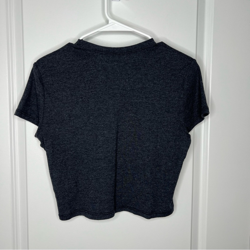 Future State Graphic Crop Top Women’s Sz Medium Gray Short Sleeve Tee girl power - Picture 4 of 5